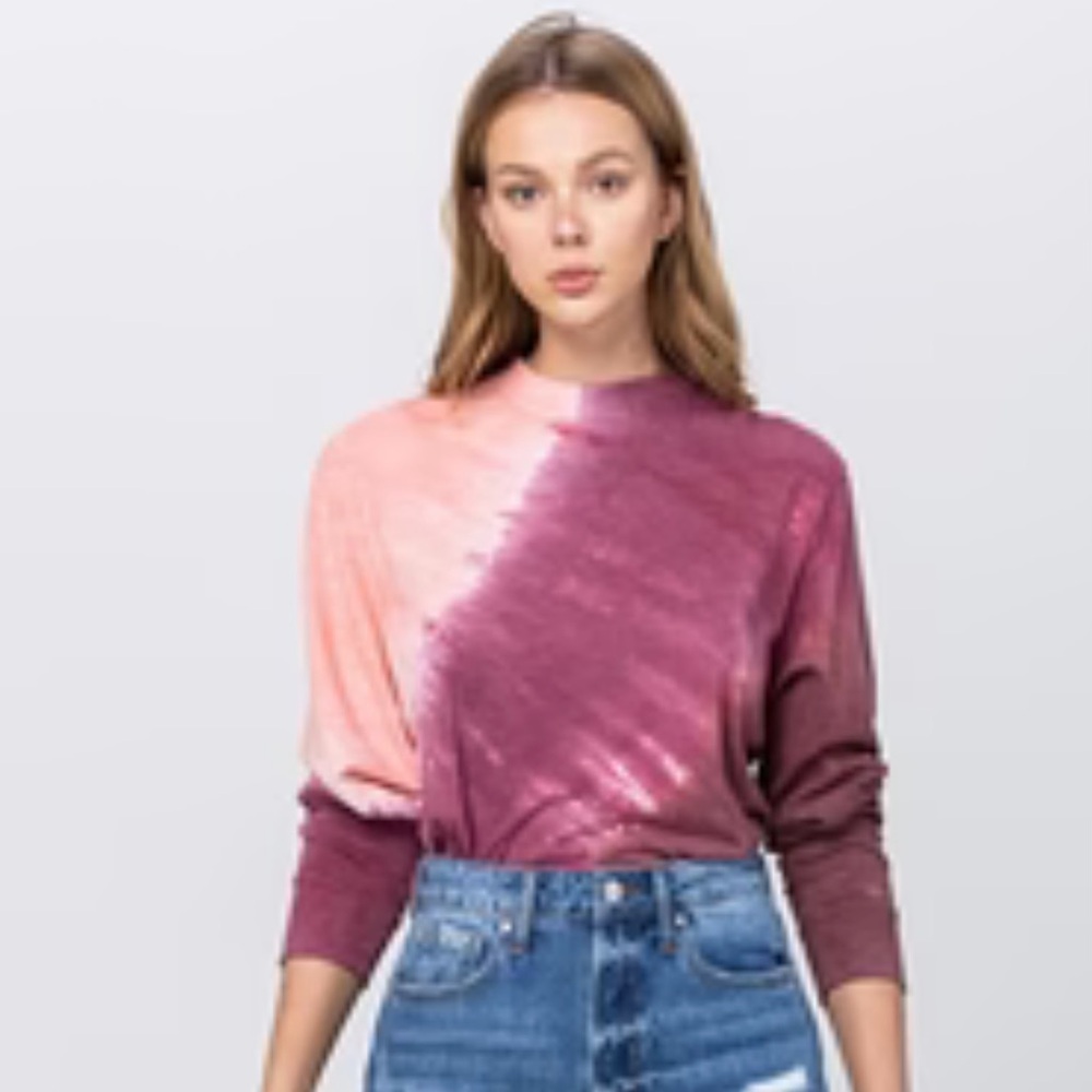 Wild Fable Women’s Tie Dyed Pullover Long Sleeve Tee.  Size M. SKU 361